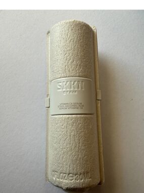 SKKN by Kim Vitamin C8 Serum - Cream